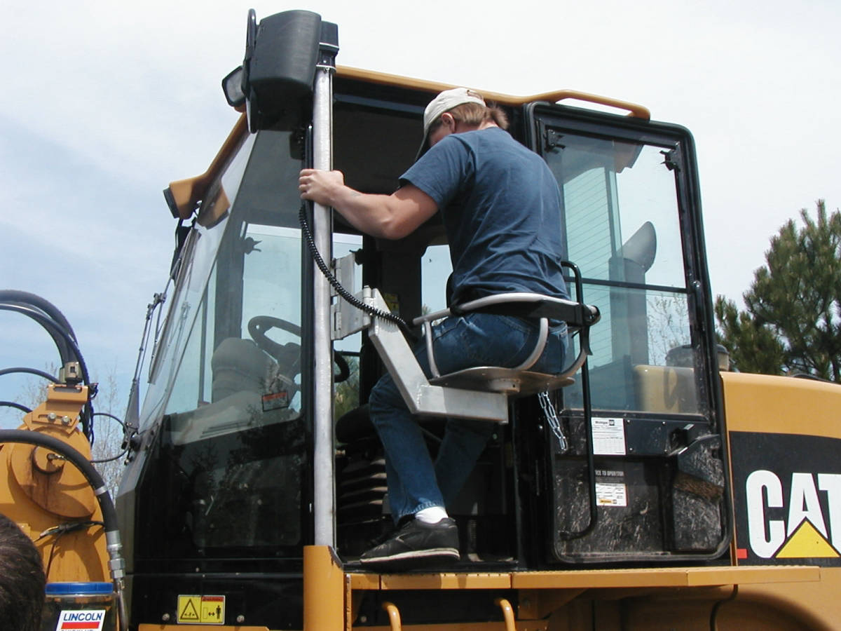 Farming and Construction Tractor Lift Coach Lift